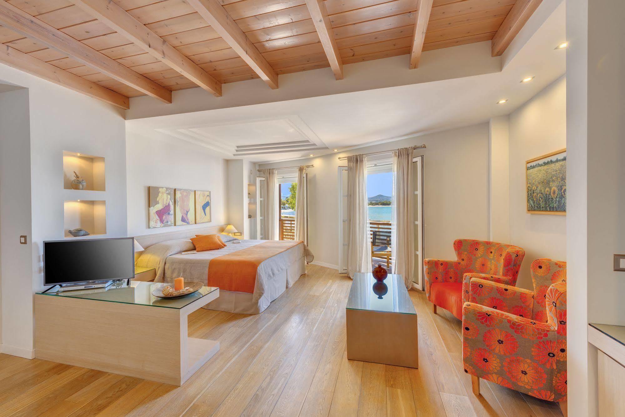 Naxos City Nissaki Beach Hotel מראה חיצוני תמונה